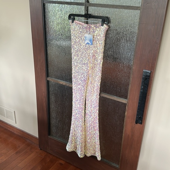Revolve X MAJORELLE Trish Sequin Pant in Iridescent Multi size Small NWT - Picture 6 of 9